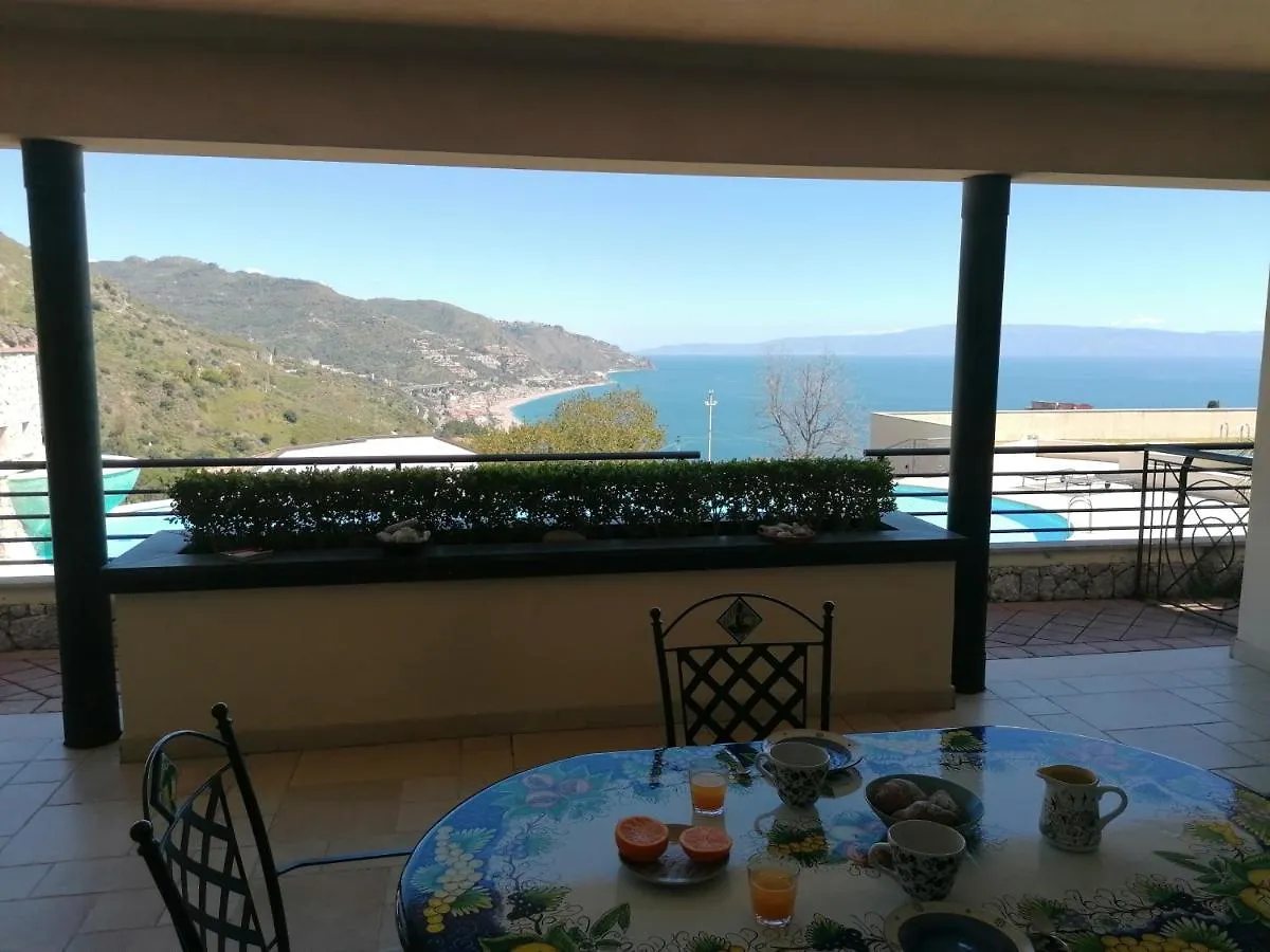 Taormina Lux & Elite Apartments - Taormina Holidays Италия