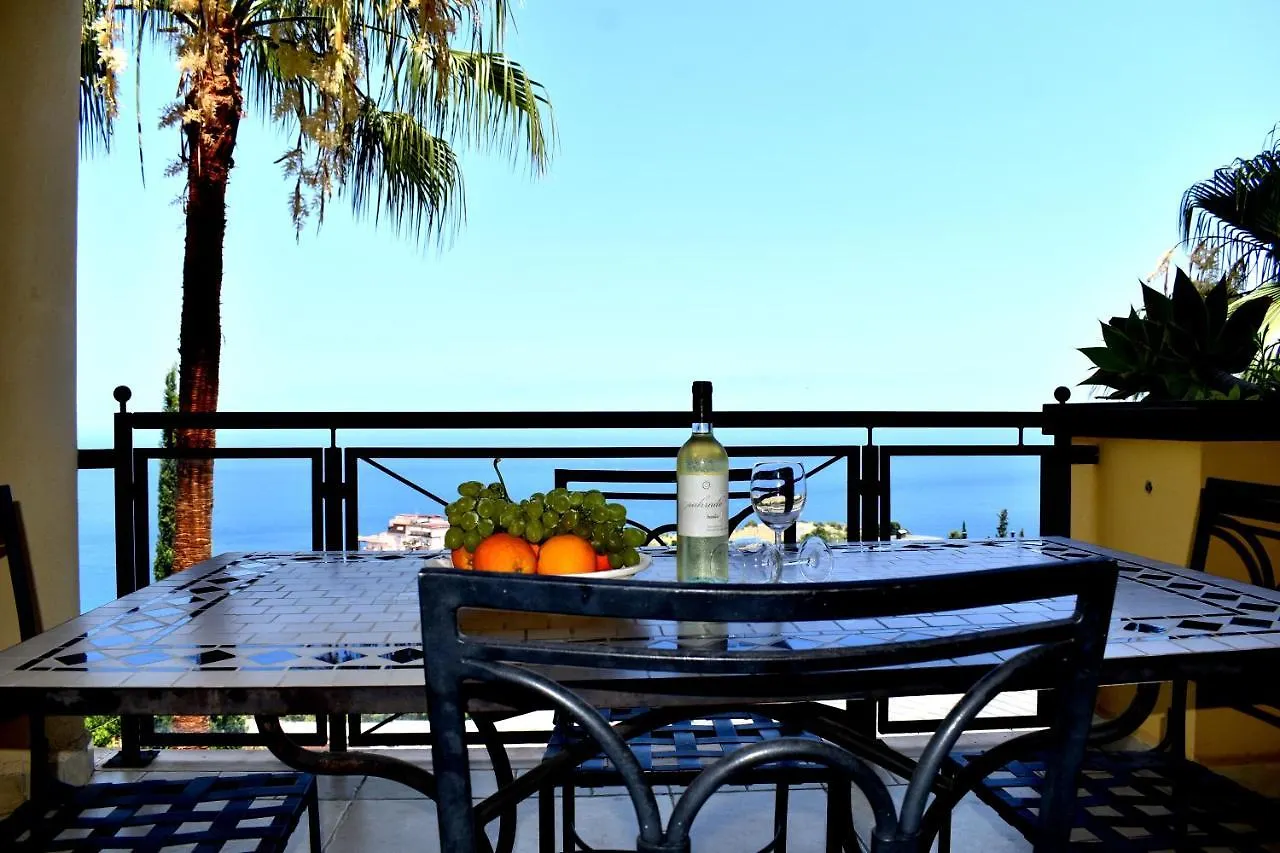 Taormina Lux & Elite Apartments - Taormina Holidays 0*,
